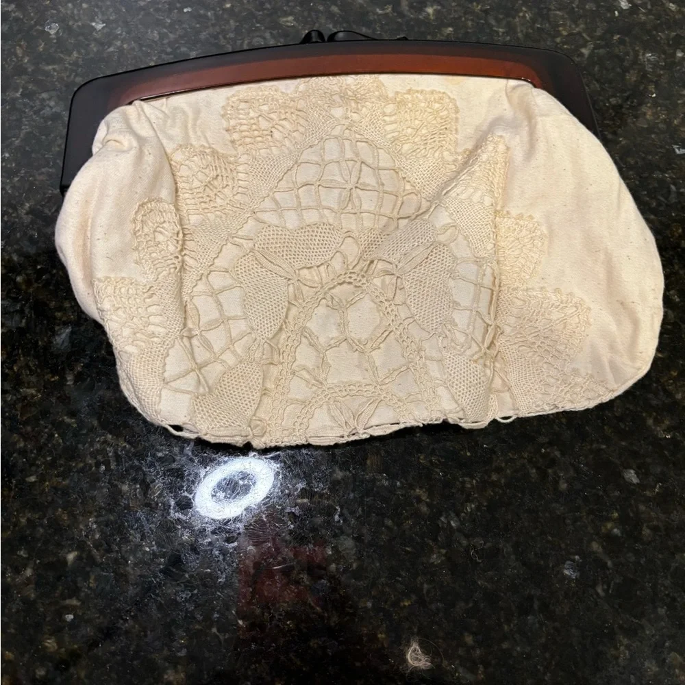ANDANTE Vintage Cream Crochet Canvas Clutch